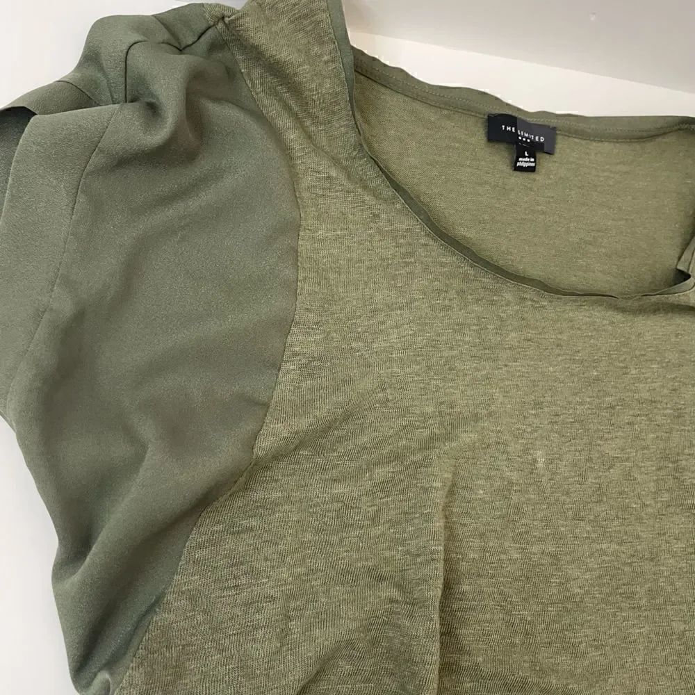 Linen| The Limited| Large| Olive Army Green| lightweight| basic - Picture 6 of 10